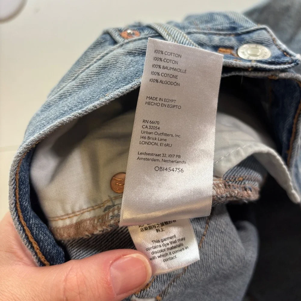 We The Free Urban Outfitters Denim Shorts Distressed Raw Hem‎ Womens